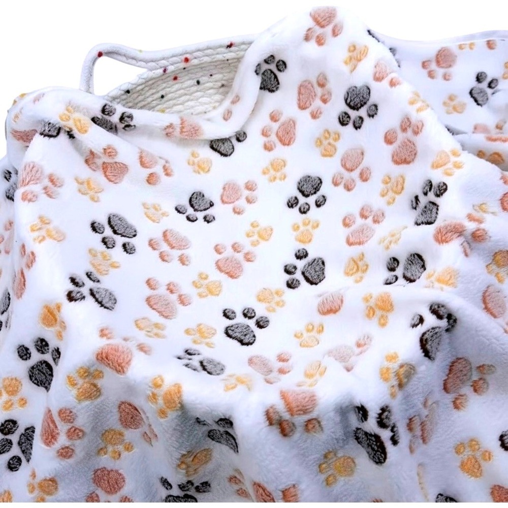 Warm Soft Fluffy‎ Fleece Flannel Pet Cat Dog WHITE Blanket Mat 30"x 21" SM - MED